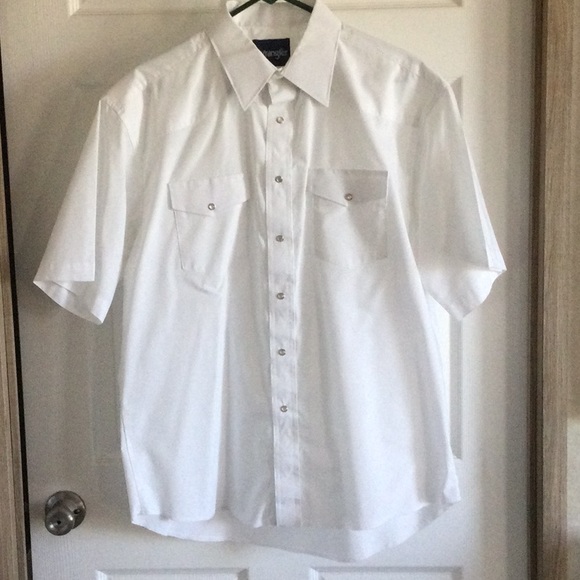 Wrangler Other - Wrangler Short Sleeve Western Shirt